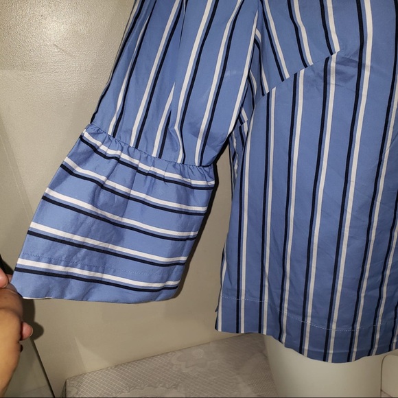 🧩White House Black Market Blue Striped V-Neck Top - Picture 3 of 7
